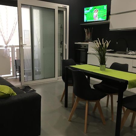Ferienwohnung Luxury House Letojanni Exterior foto