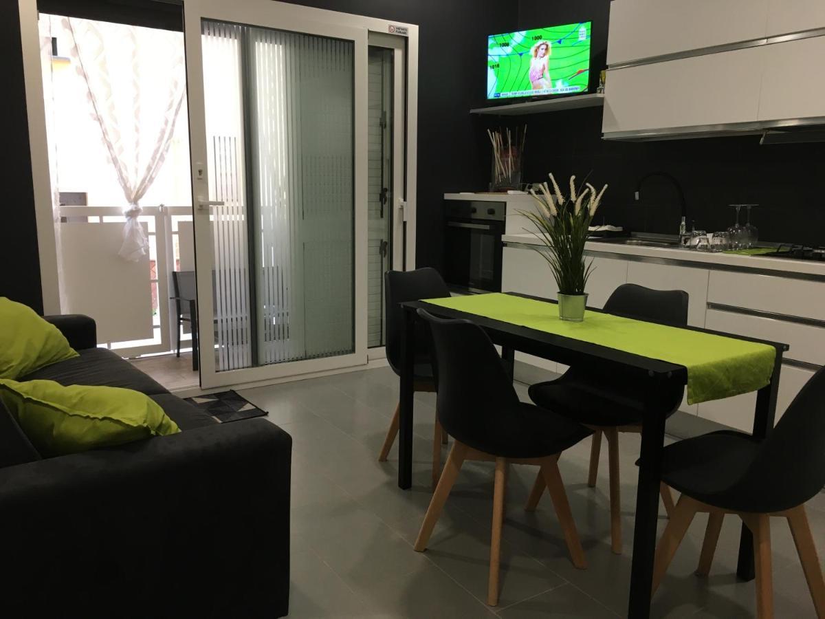 Ferienwohnung Luxury House Letojanni Exterior foto